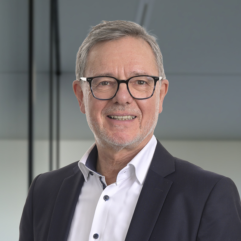 Portrait Prof. Dr. Walter Niemeier